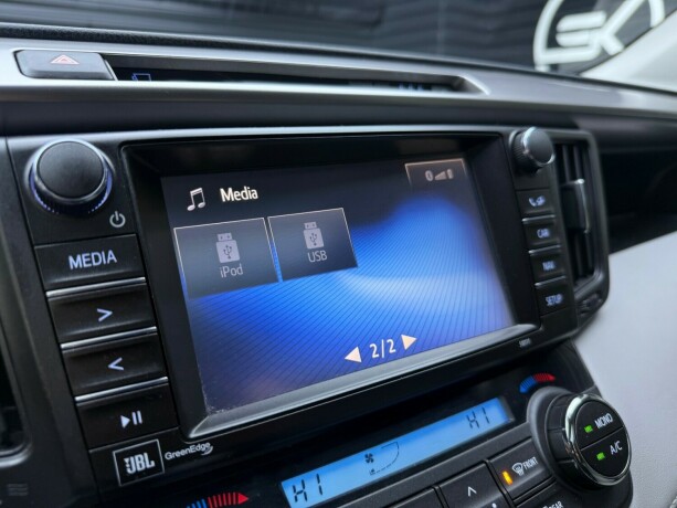 toyota-rav4-elektrisitetbensin-2016-big-20