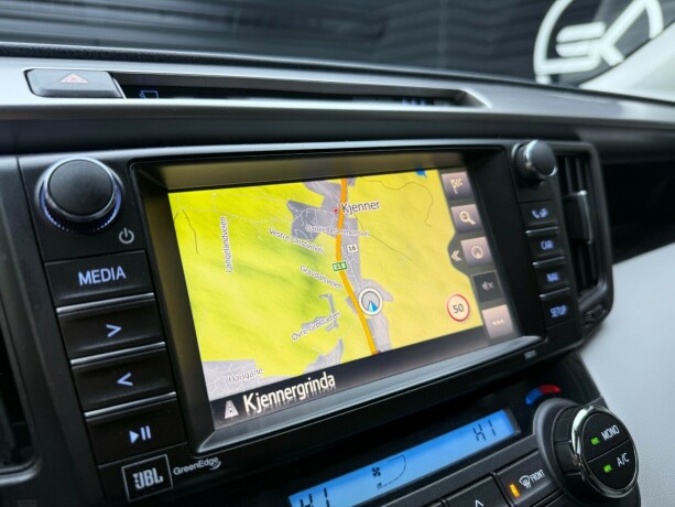 toyota-rav4-elektrisitetbensin-2016-big-18