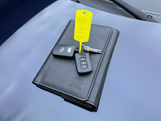 toyota-rav4-elektrisitetbensin-2016-big-36