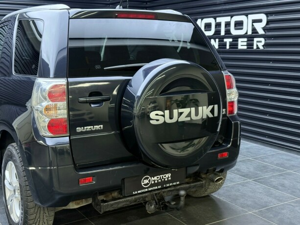 suzuki-grand-vitara-bensin-2008-big-5