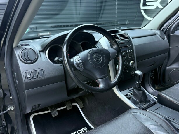 suzuki-grand-vitara-bensin-2008-big-10