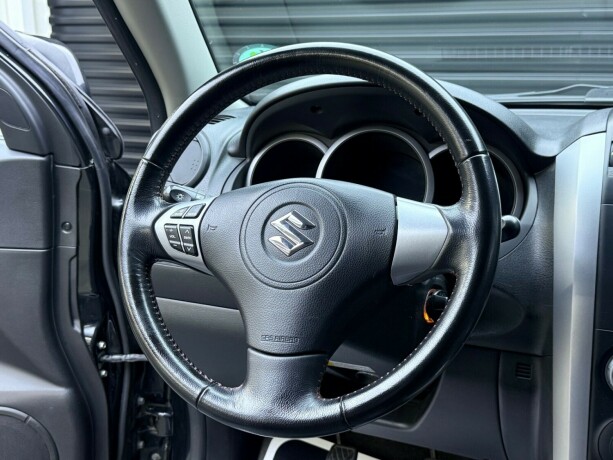 suzuki-grand-vitara-bensin-2008-big-12