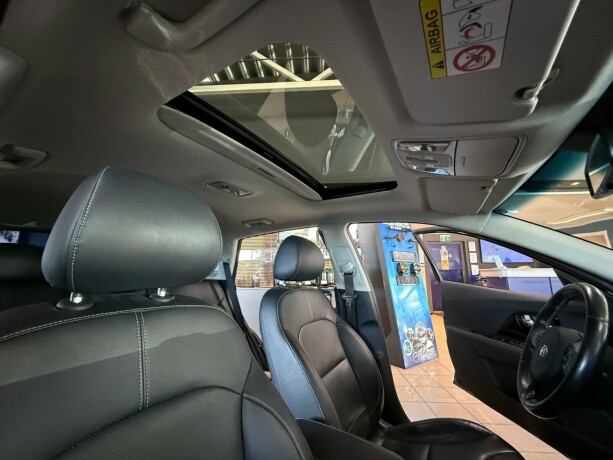 kia-niro-plug-in-petrol-2018-big-31