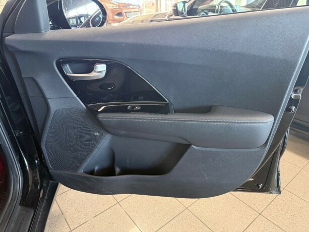 kia-niro-plug-in-petrol-2018-big-28