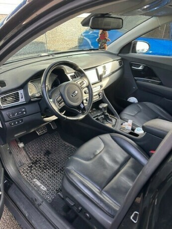 kia-niro-elektrisitetbensin-2018-big-1