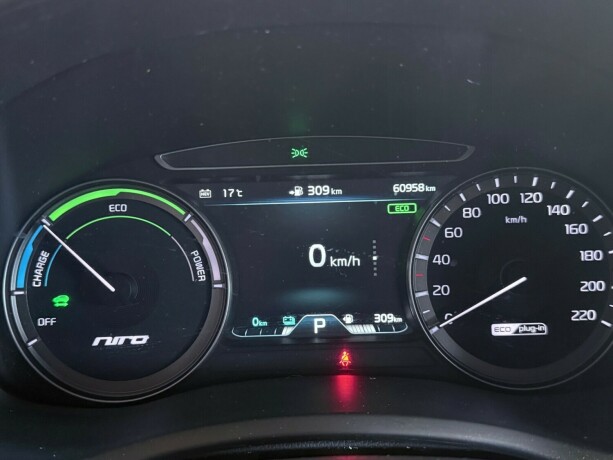 kia-niro-plug-in-petrol-2018-big-18