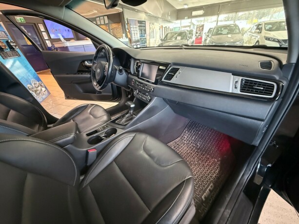 kia-niro-plug-in-petrol-2018-big-32