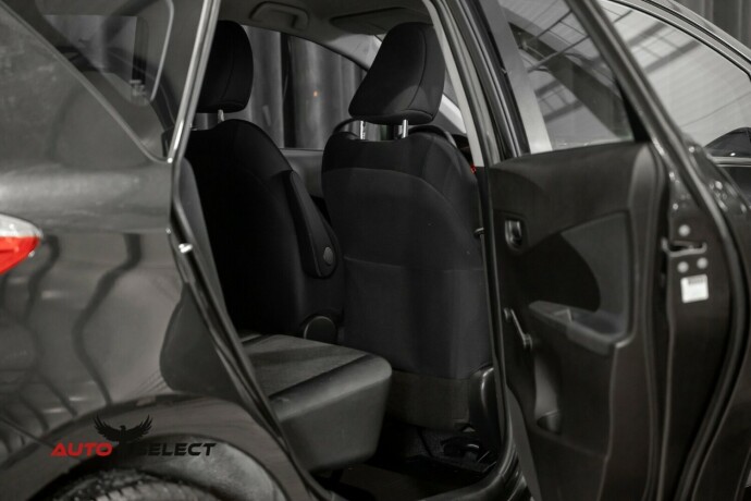 toyota-verso-s-diesel-2012-big-12