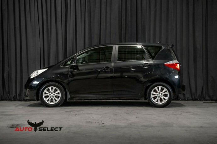 toyota-verso-s-diesel-2012-big-7