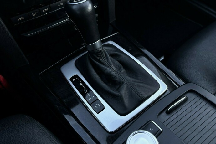 mercedes-benz-e-klasse-diesel-2011-big-23