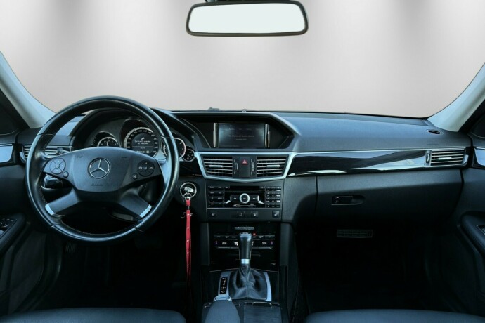 mercedes-benz-e-klasse-diesel-2011-big-13
