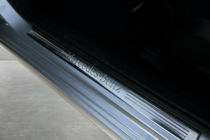 mercedes-benz-e-klasse-diesel-2011-big-20