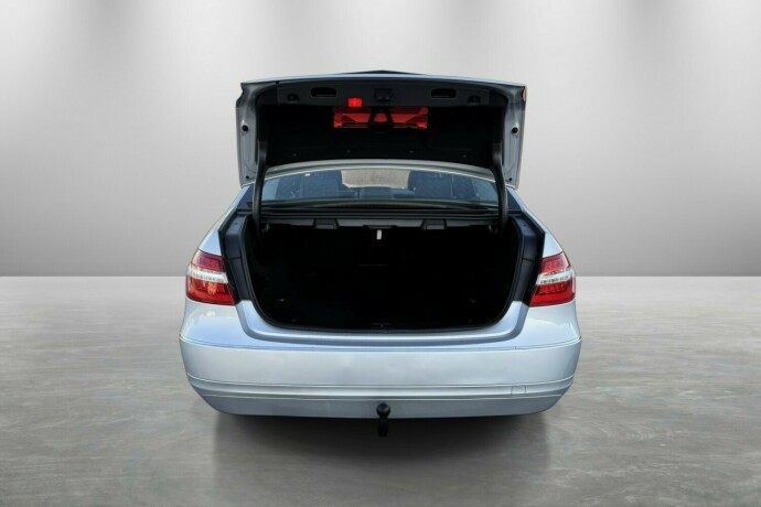 mercedes-benz-e-klasse-diesel-2011-big-10