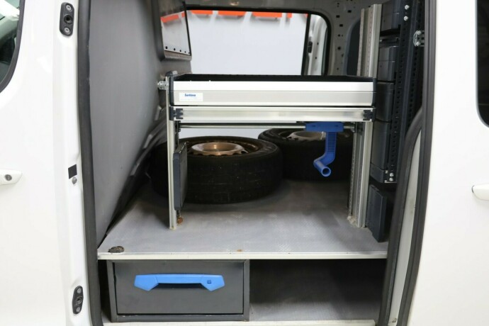 peugeot-expert-diesel-2019-big-11