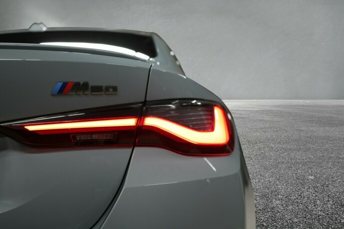 bmw-i4-m50-elektrisitet-2022-big-9