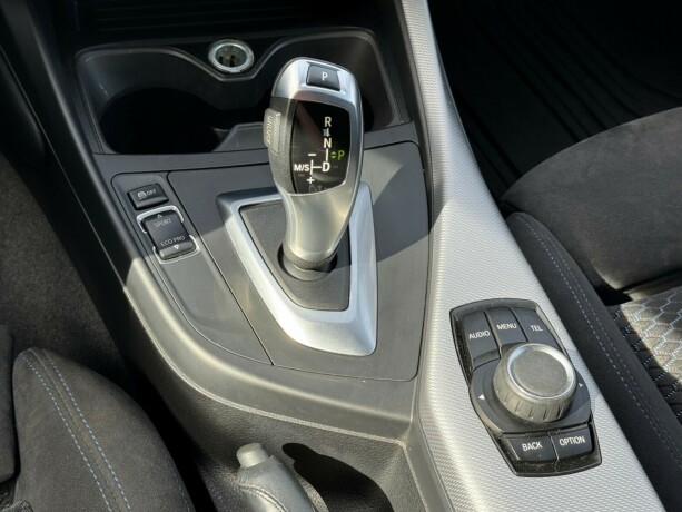 bmw-1-serie-bensin-2012-big-10