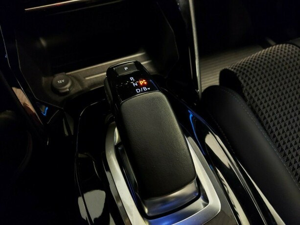 peugeot-e-2008-elektrisitet-2020-big-10