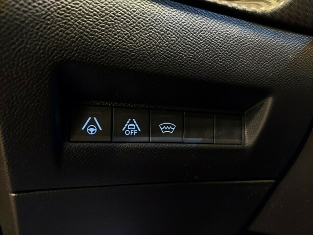 peugeot-e-2008-elektrisitet-2020-big-5