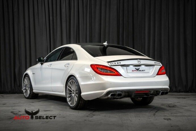 mercedes-benz-cls-bensin-2012-big-9