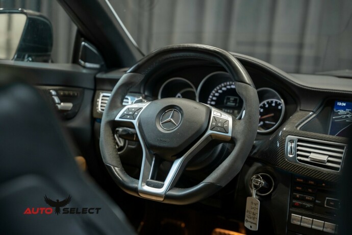 mercedes-benz-cls-bensin-2012-big-32