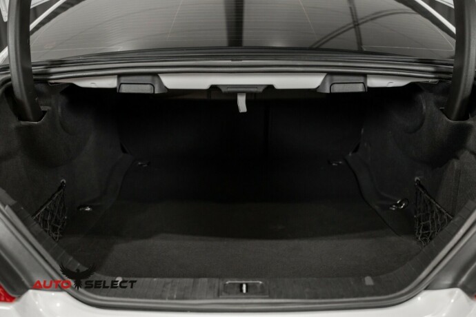 mercedes-benz-cls-bensin-2012-big-13