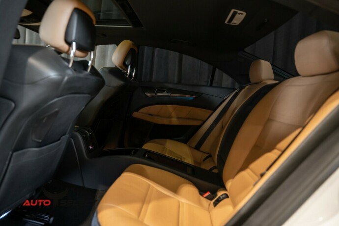 mercedes-benz-cls-bensin-2012-big-23