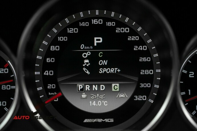 mercedes-benz-cls-bensin-2012-big-44