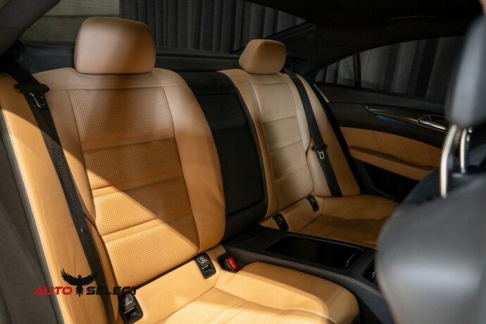 mercedes-benz-cls-bensin-2012-big-21