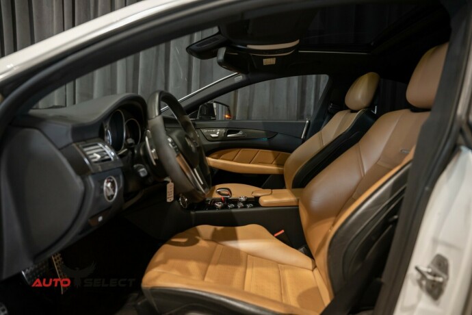 mercedes-benz-cls-bensin-2012-big-29