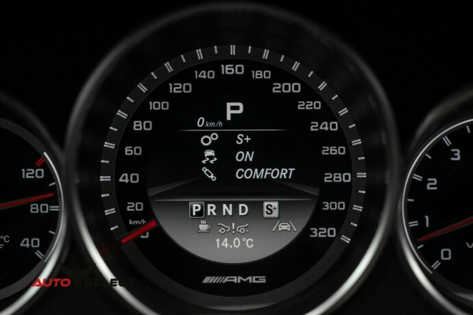 mercedes-benz-cls-bensin-2012-big-41