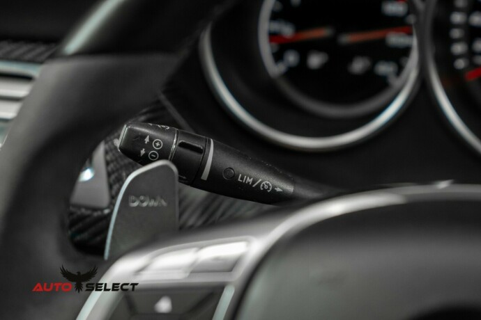 mercedes-benz-cls-bensin-2012-big-34