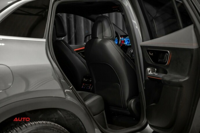 mercedes-benz-eqe-suv-elektrisitet-2024-big-17