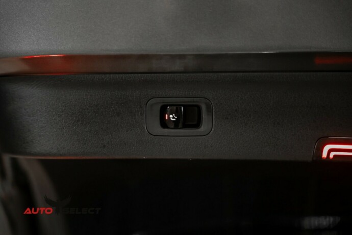 mercedes-benz-eqe-suv-elektrisitet-2024-big-12