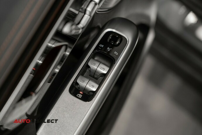 mercedes-benz-eqe-suv-elektrisitet-2024-big-29