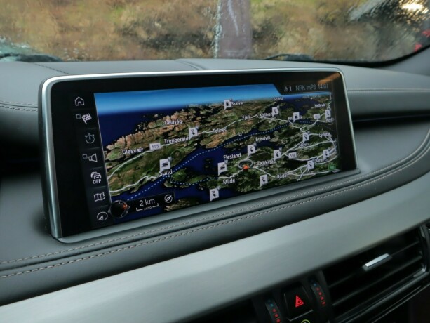 bmw-x5-elektrisitetbensin-2017-big-22