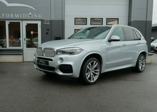 bmw-x5-elektrisitetbensin-2017-big-0