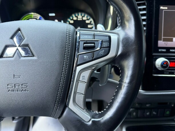 mitsubishi-outlander-elektrisitetbensin-2020-big-14