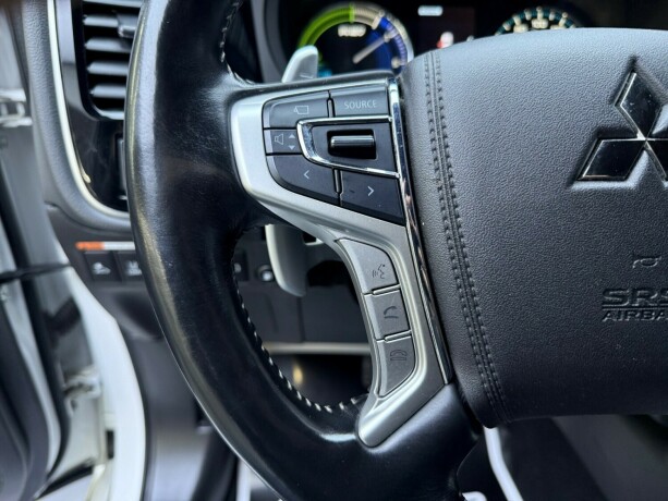 mitsubishi-outlander-elektrisitetbensin-2020-big-13