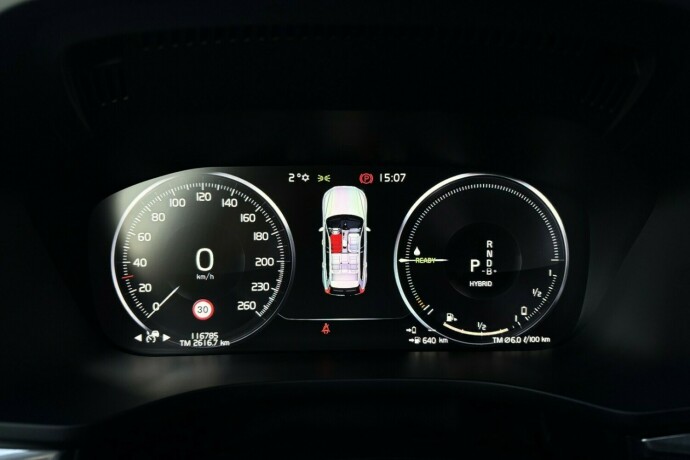 volvo-xc-60-plug-in-petrol-2020-big-23