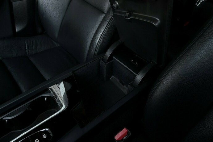 volvo-xc-60-plug-in-petrol-2020-big-25