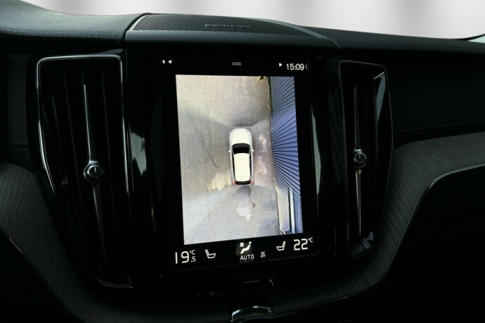 volvo-xc-60-plug-in-petrol-2020-big-38