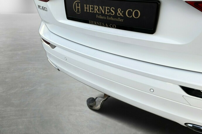 volvo-xc-60-plug-in-petrol-2020-big-11