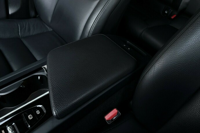 volvo-xc-60-plug-in-petrol-2020-big-24