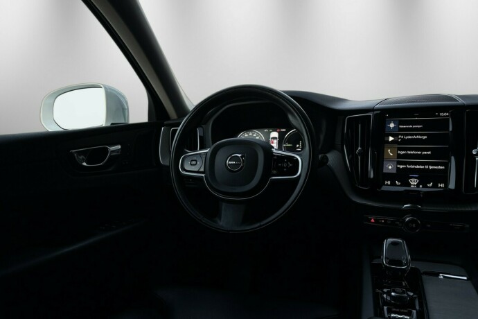 volvo-xc-60-plug-in-petrol-2020-big-19