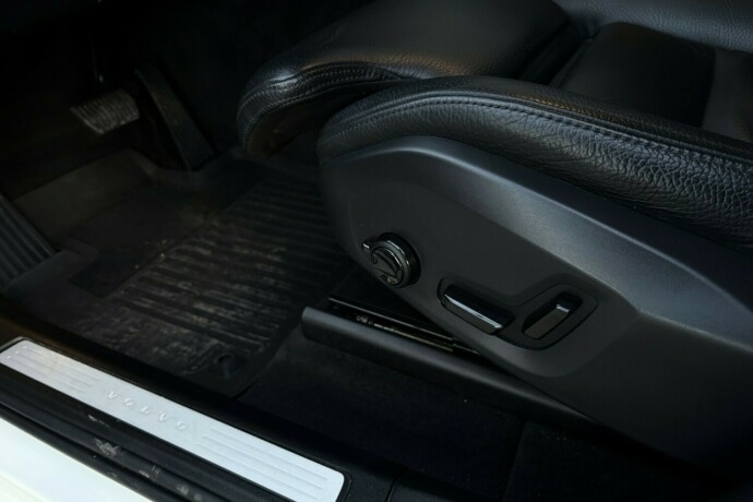 volvo-xc-60-plug-in-petrol-2020-big-14