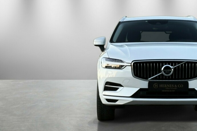 volvo-xc-60-plug-in-petrol-2020-big-4