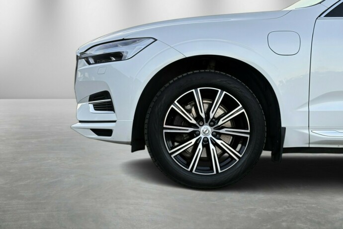 volvo-xc-60-plug-in-petrol-2020-big-12