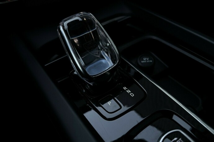 volvo-xc-60-plug-in-petrol-2020-big-30