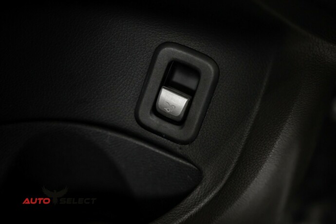 mercedes-benz-c-klasse-elektrisitetbensin-2017-big-30