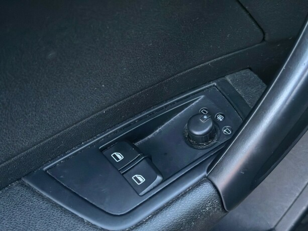 audi-a1-bensin-2011-big-21